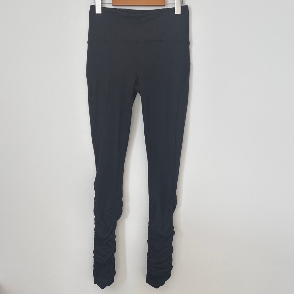 Lululemon Ready to Rulu tights size 6